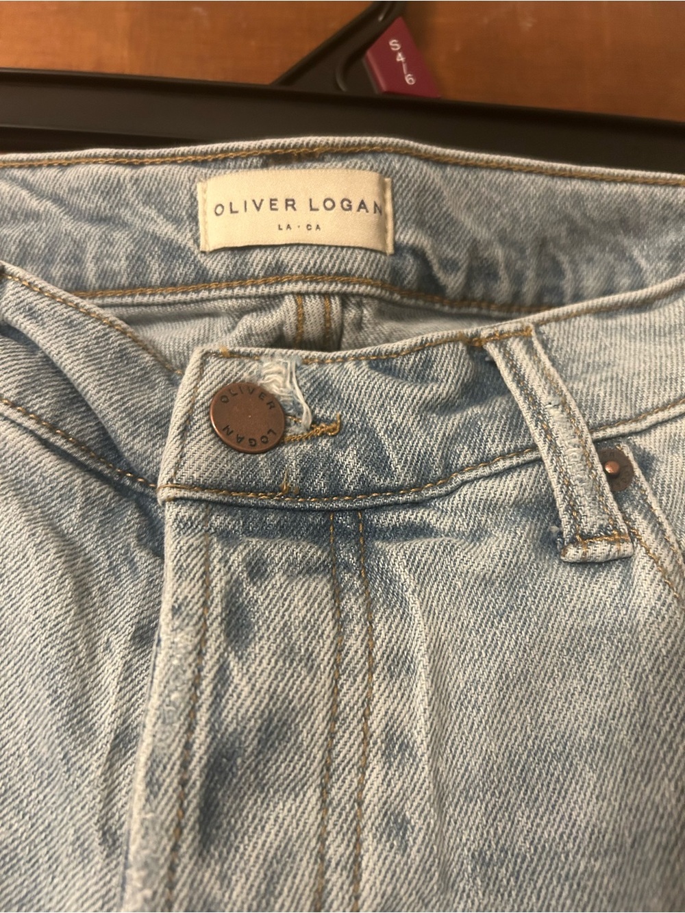 Oliver Logan Women’s Light Blue Straight Leg Jeans